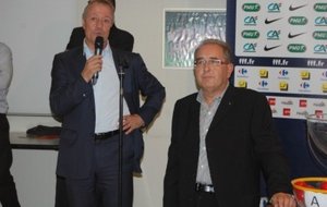 Bernard Lacombe au micro