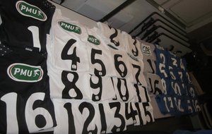 les 2 jeux de maillots à remettre