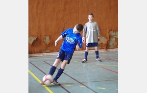 Les U13 en tournoi futsal à St Jean de Bournay